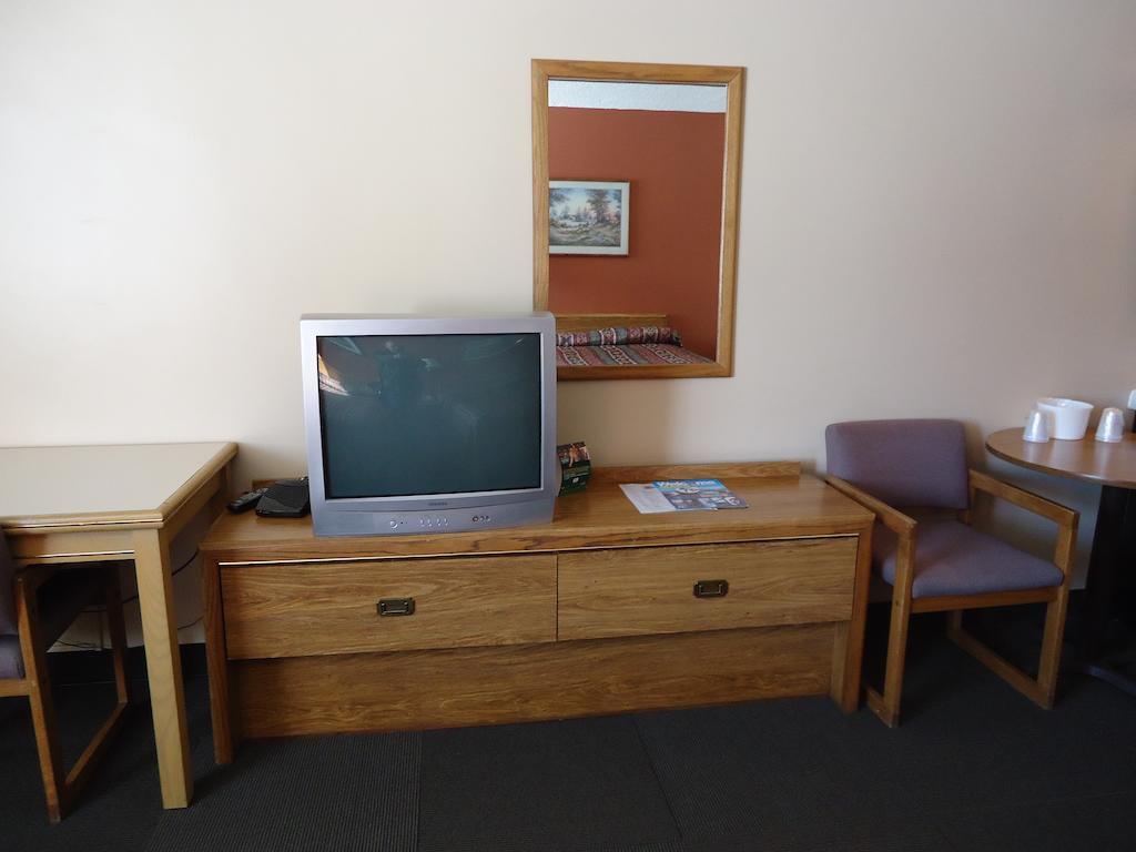 Canadian Motor Hotel Sault Ste. Marie Phòng bức ảnh